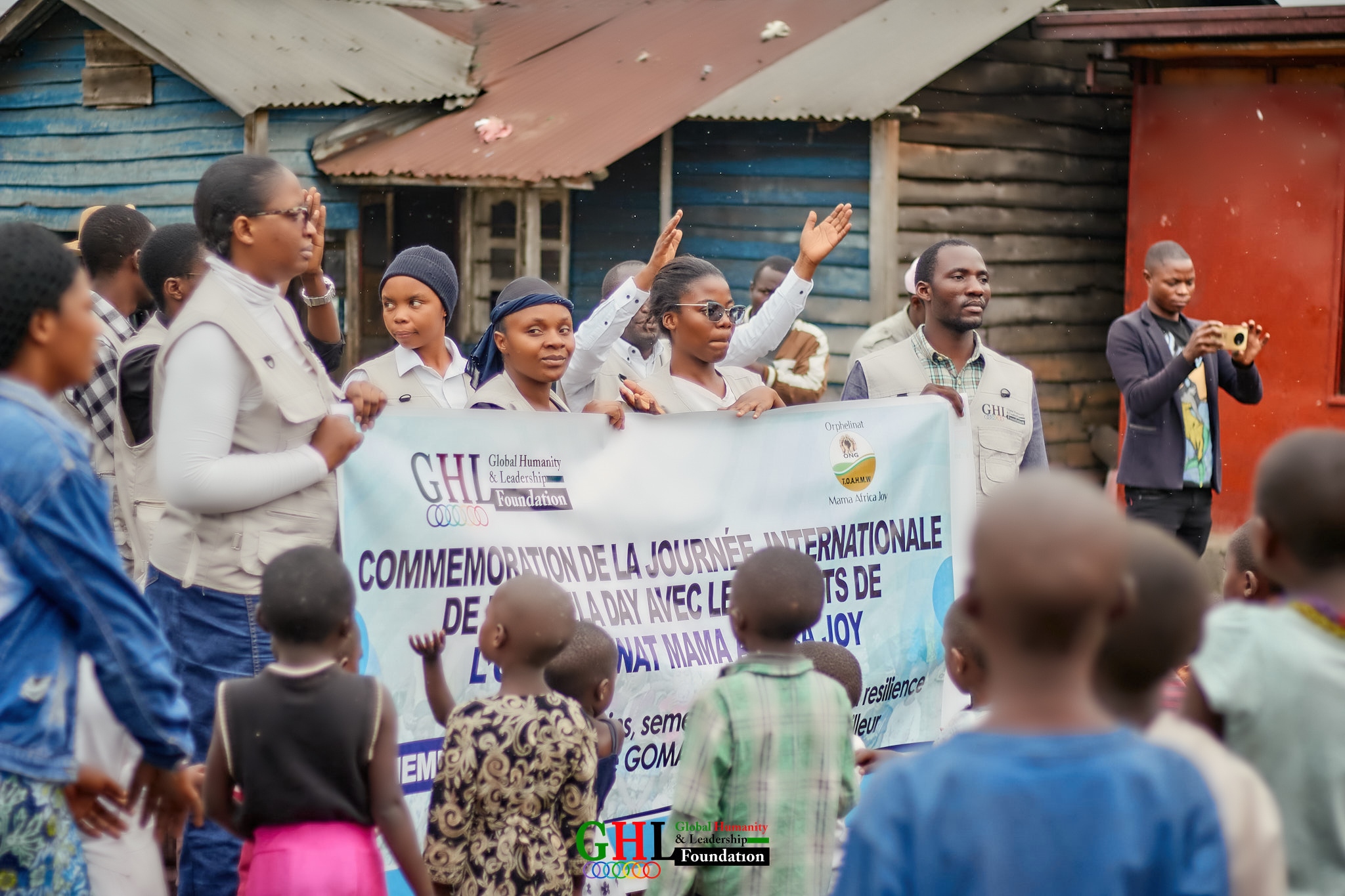 commémoration de Mandela Day avec les enfants de l’orphelinat Mama Africa Joy